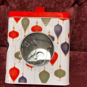 Core kitchen cookie tin & cookie cutter set